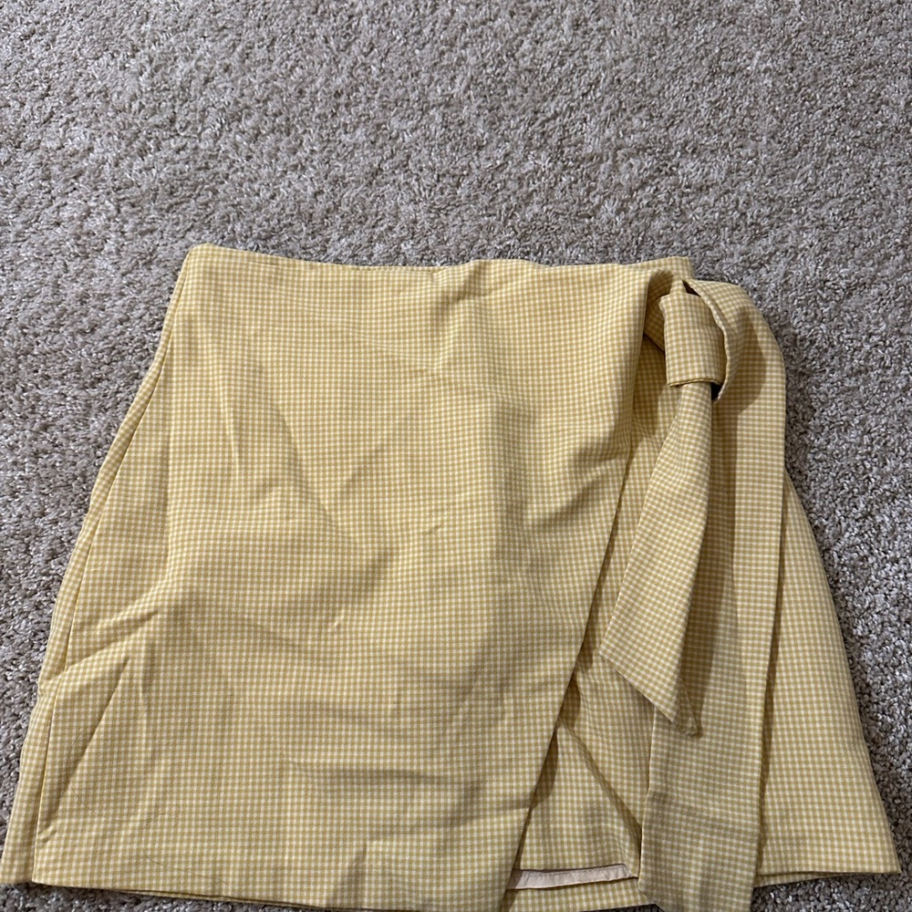 Aritzia Wilfred Yellow Gingham Wrap Skirt